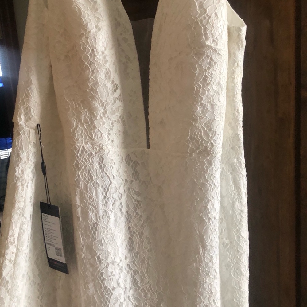 Wedding Dress ( simple)